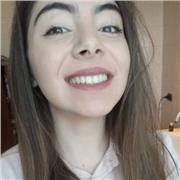 Studentessa di medicina insegnante di materie scientifiche